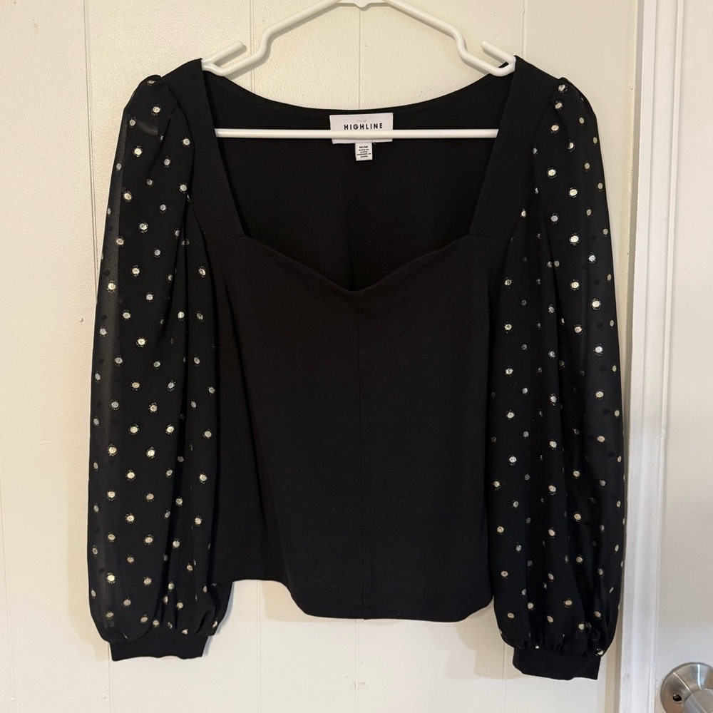 HIGHLINE Women’s Top